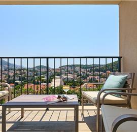2 bedroom apartment in Lapad, Dubrovnik, sleeps 3